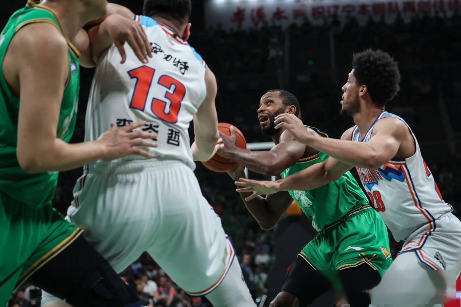 外援伤愈归队,球队战力大增的简单介绍 外援伤愈归队,球队战力大增的简单介绍