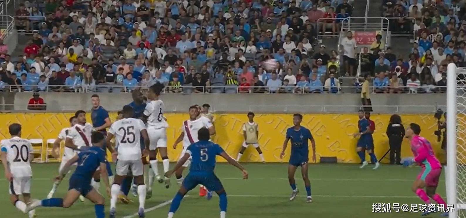 国际足球赛事中出现一些意外的结果 国际足球赛事中出现一些意外的结果