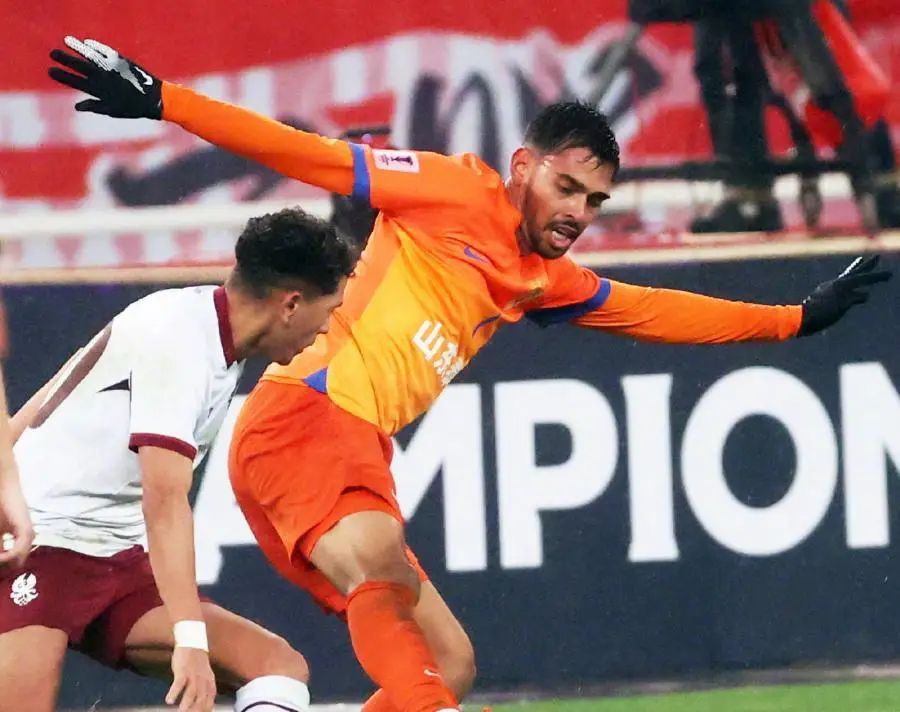 三亿体育体育vip注册-中场核心连续助攻,球队攻击力倍增