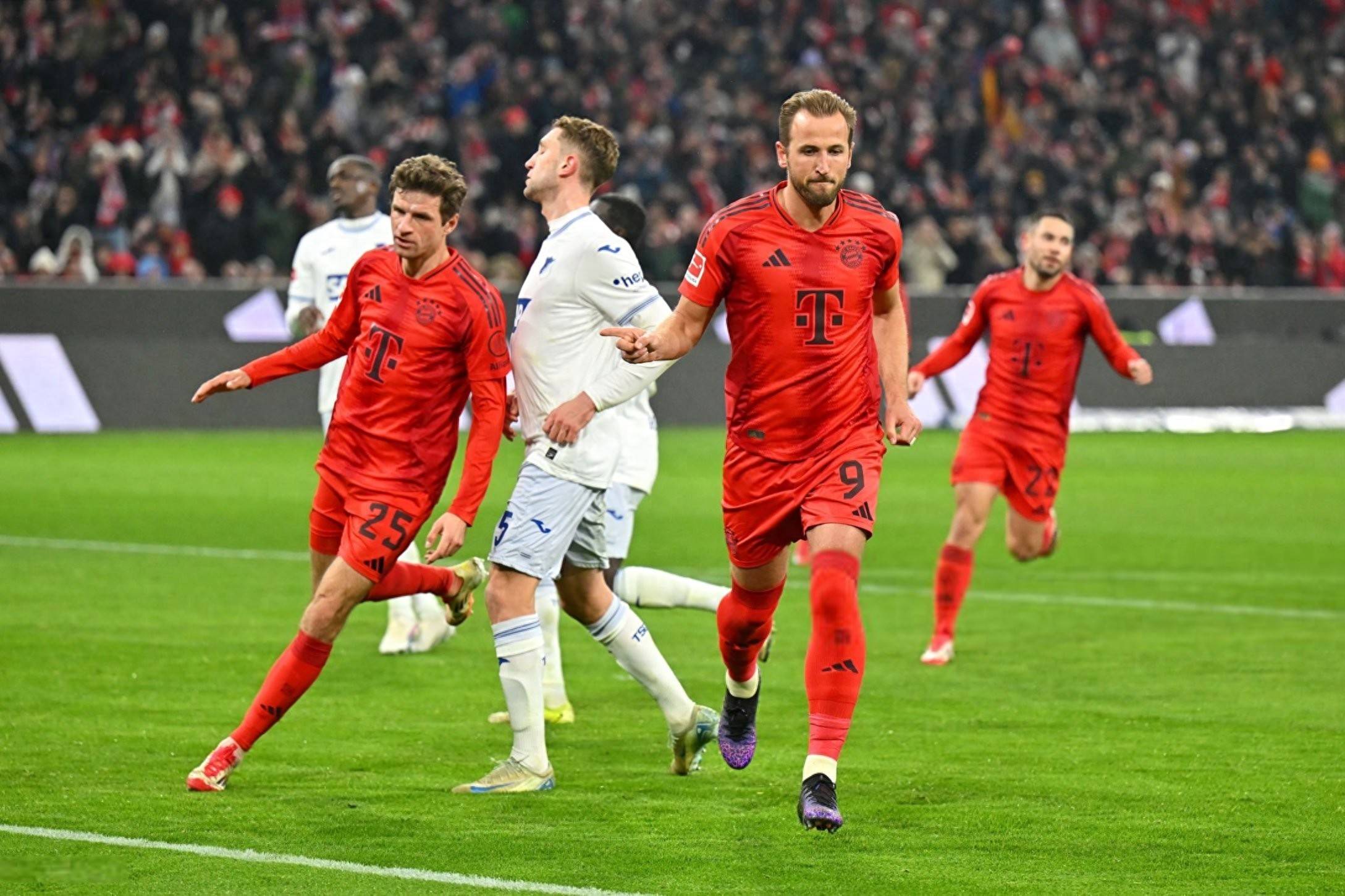 三亿体育体育网页版入口-关于拜仁慕尼黑主场告捷，球迷欢呼雀跃的信息