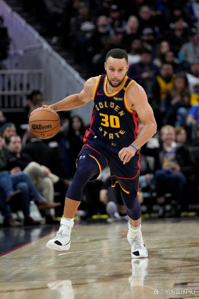 三亿体育体育下载-勇士大将库里伤愈归队,球迷期待他的表现