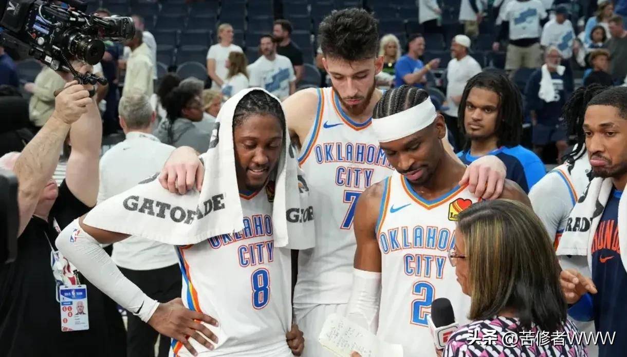 力挽狂澜!球队奋勇拼抢,冲击胜利 力挽狂澜!球队奋勇拼抢,冲击胜利