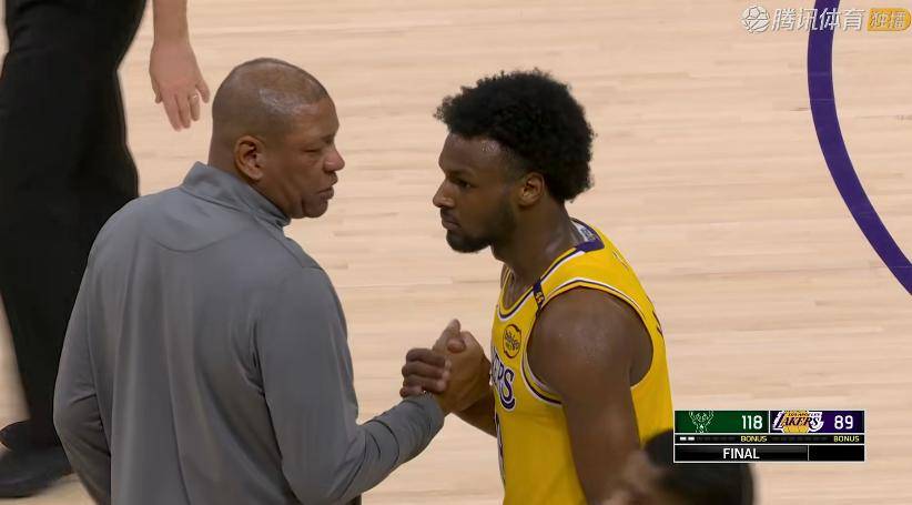 「雄鹿大胜森林狼,字母哥独得35分」 「雄鹿大胜森林狼,字母哥独得35分」