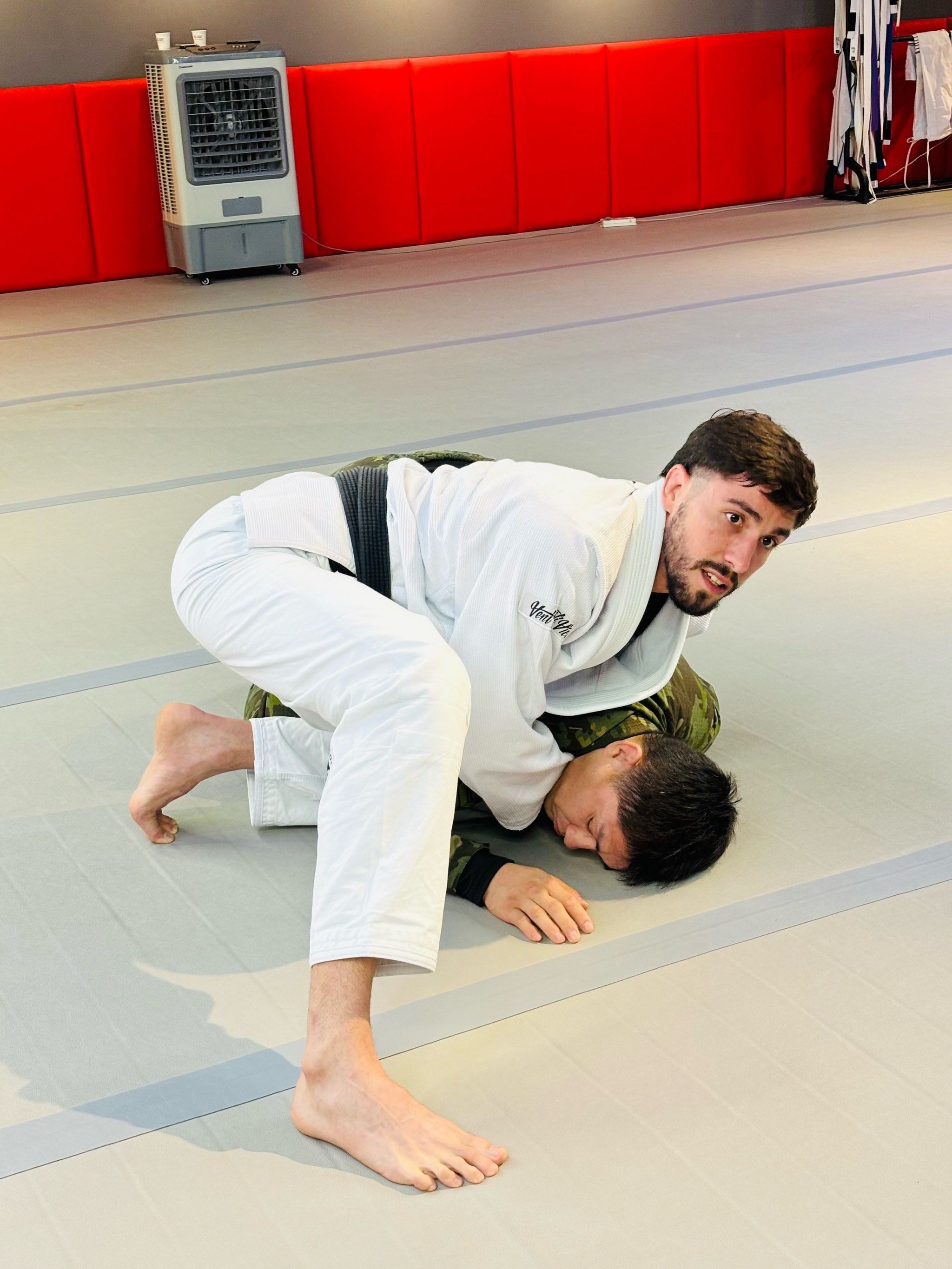 巴西选手在柔道比赛中展现实力