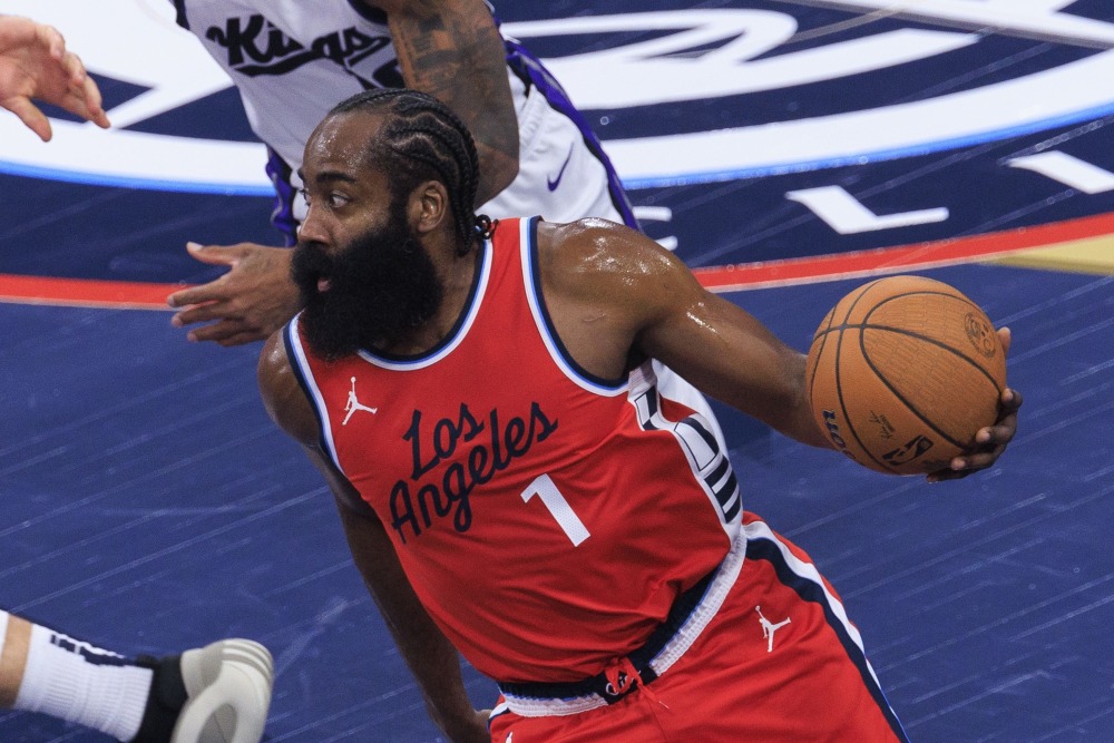 火箭击败篮网,哈登砍下32分 火箭击败篮网,哈登砍下32分